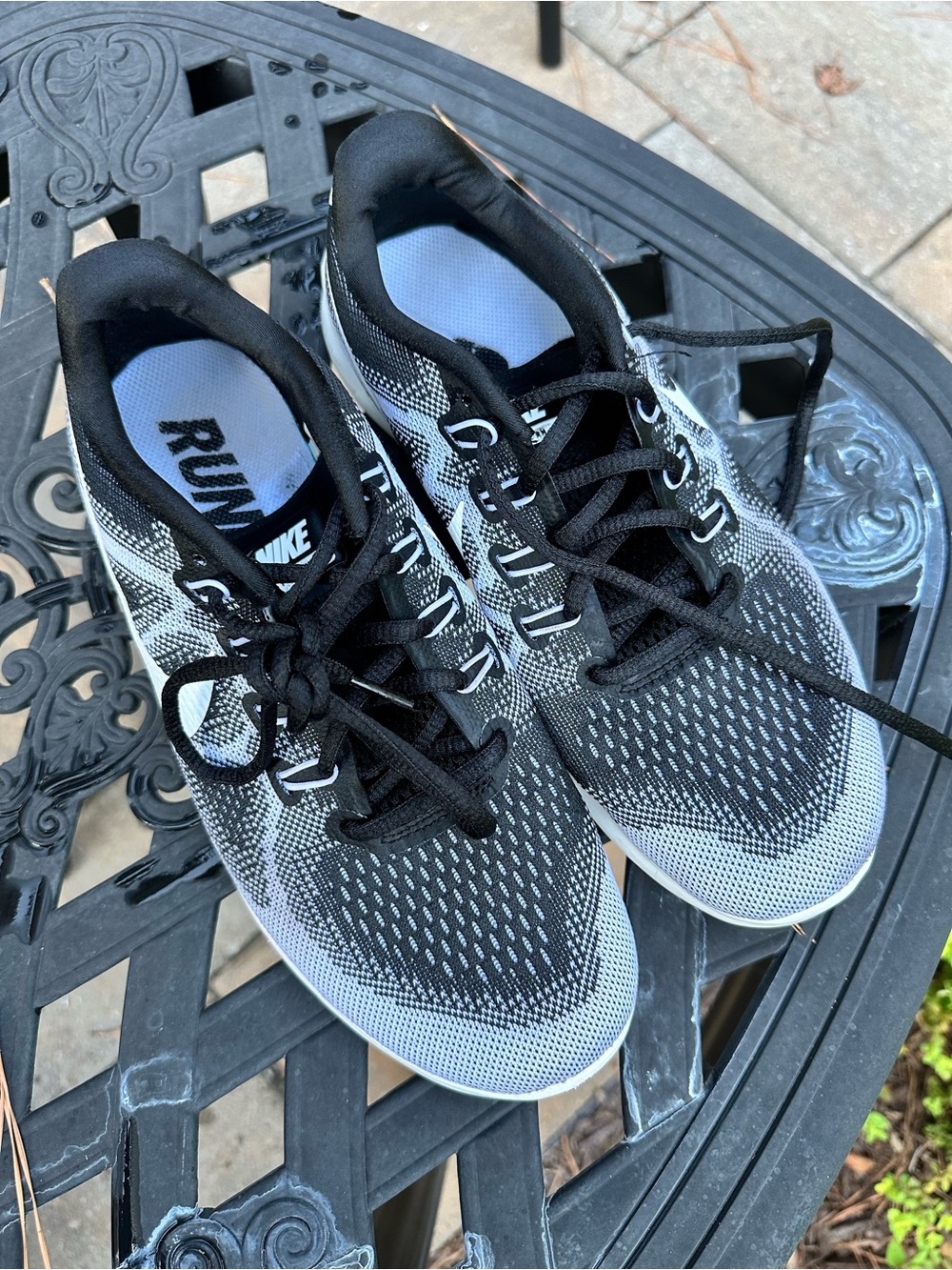 Nike Women Running Shoes - Black & White